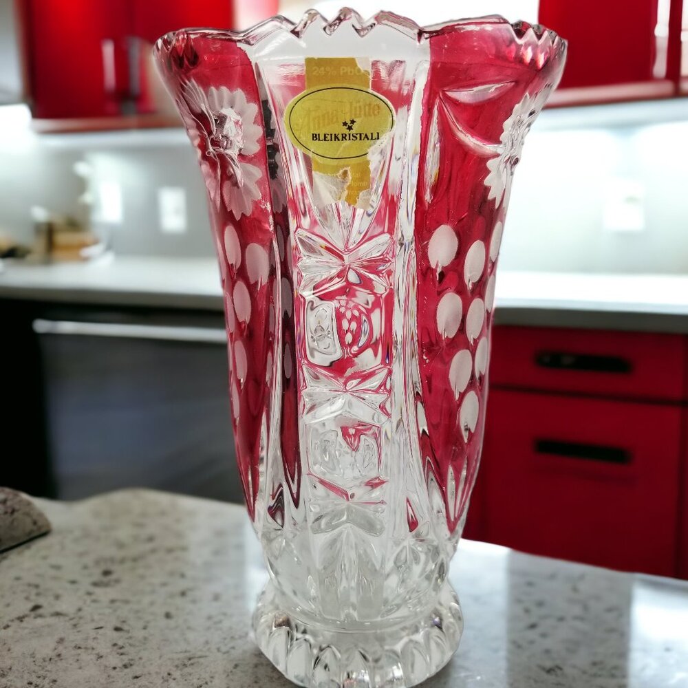 Anna Hutte Crystal Flower Vase Cranberry Red- Cut to-Clear Bleikristall Crystal - Picture 4 of 13